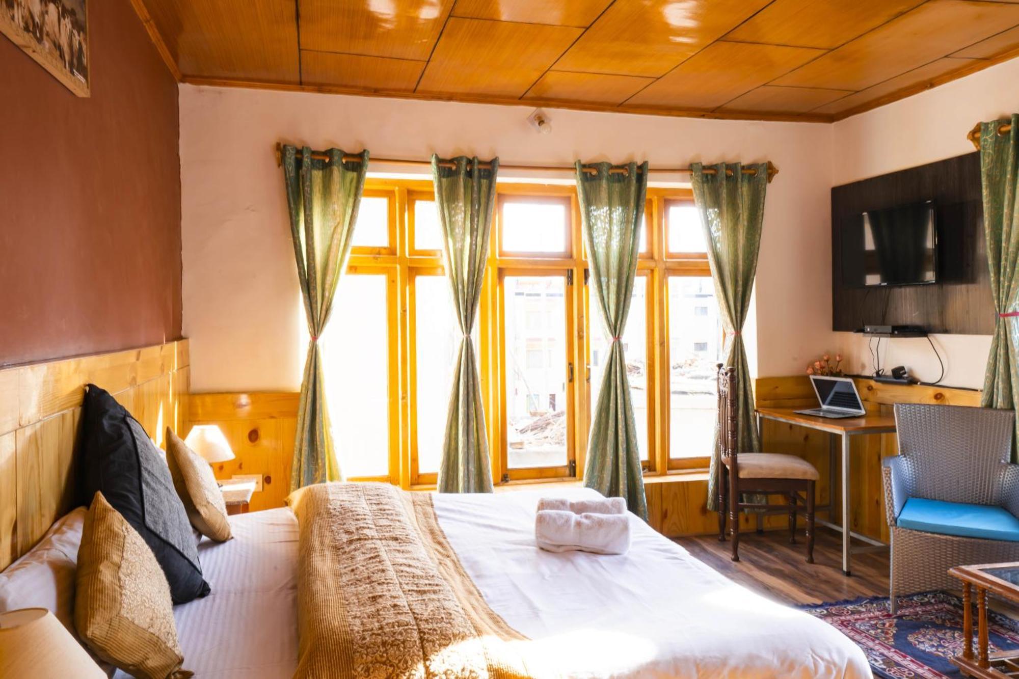 Rainbow Holiday Home Лех Екстериор снимка