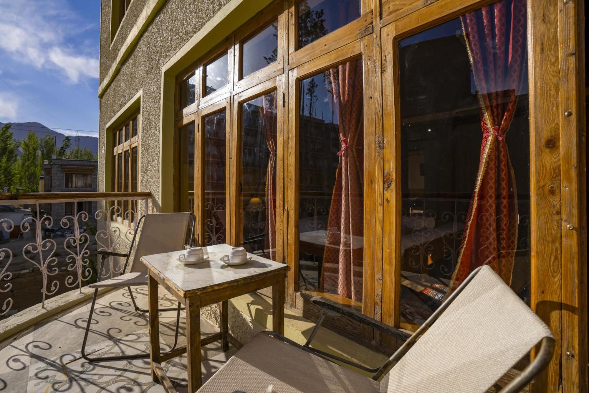 Rainbow Holiday Home Лех Екстериор снимка